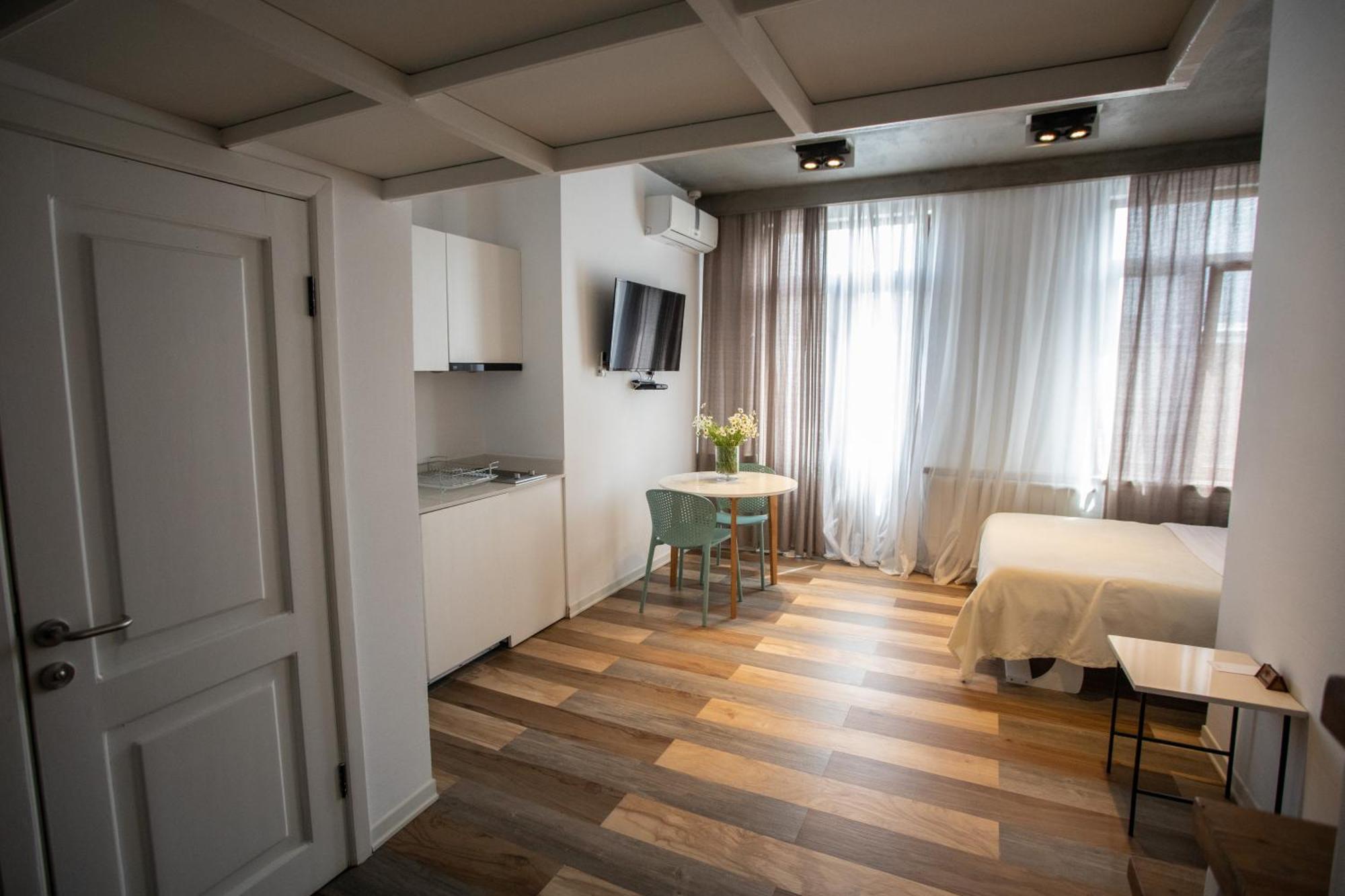 Mariinsky Boutique Hotel Batumi Exterior photo